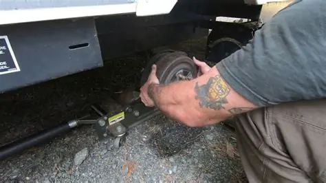 checking electric trailer brakes